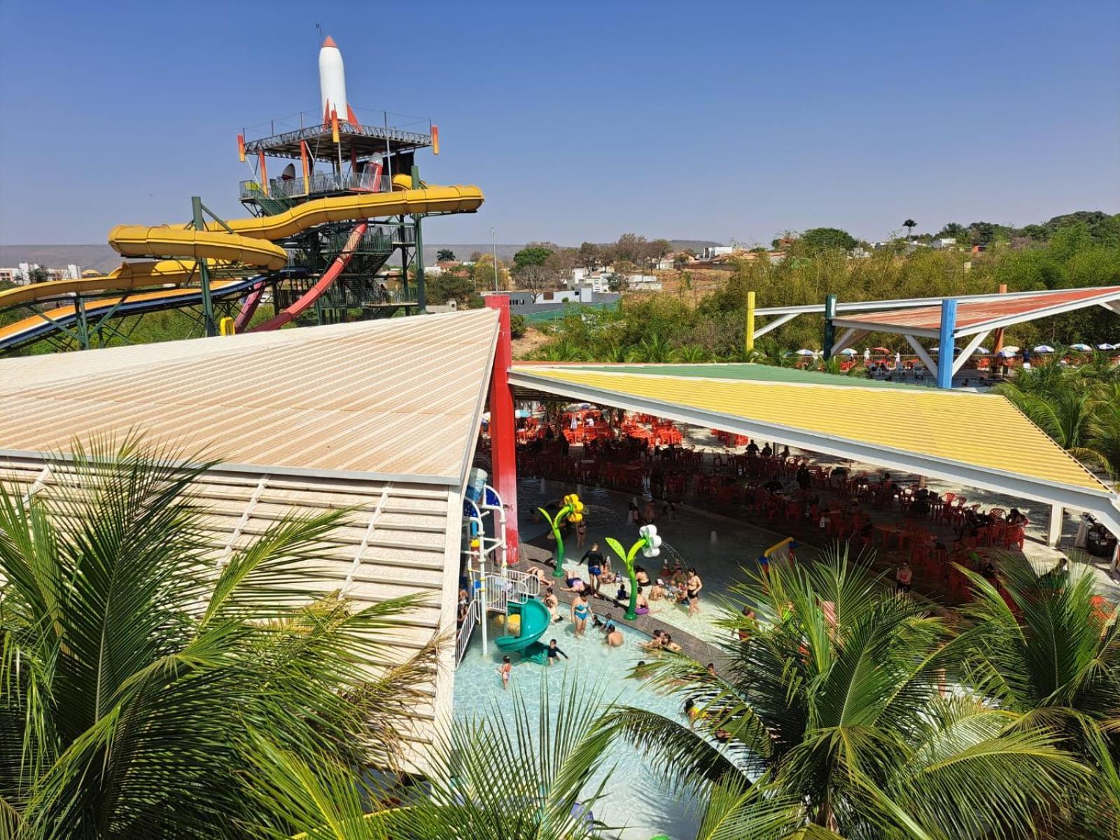 Piazza Diroma Hotel - Acqua Park E Splash Caldas Novas Εξωτερικό φωτογραφία
